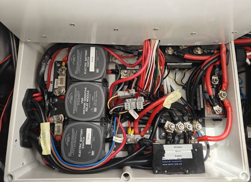 File:Circuit Breaker Box Lower.jpg